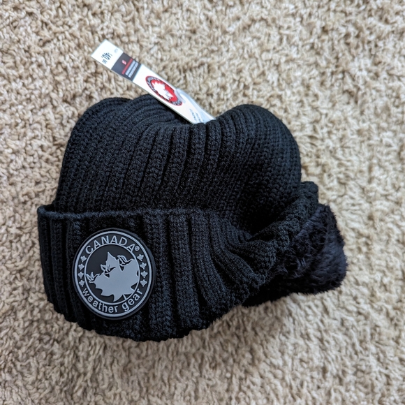 CANADA WEATHER GEAR BEANIE - Picture 3 of 5
